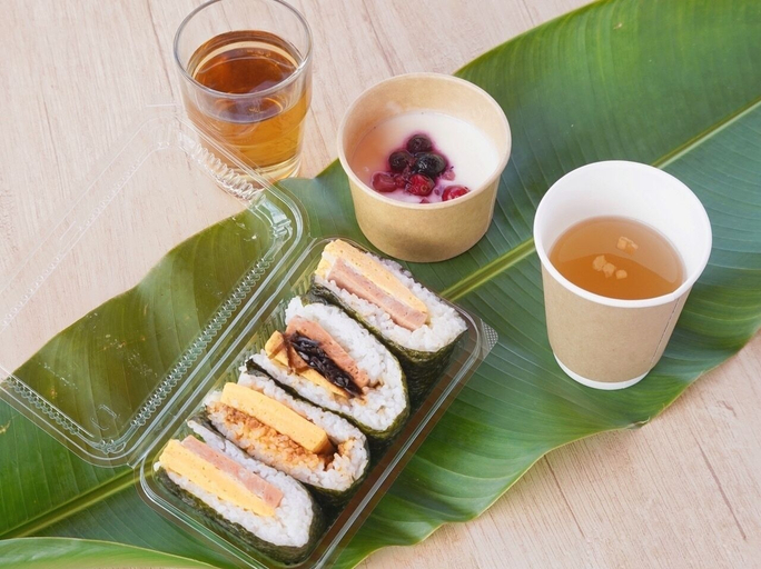 Food & Drinks, MUMBU STAY Nantahama Beach, Yonaguni