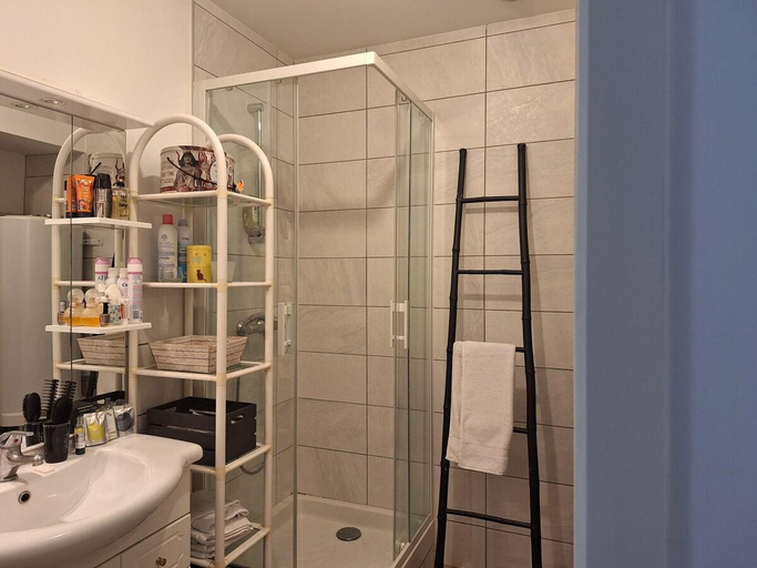 Bathroom, la vie est belle., Isère