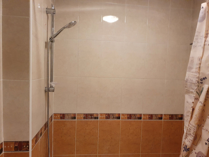 Bathroom 5, 3 Bed Penthouse - Sleeps 8 - Pool - Sea View, Málaga