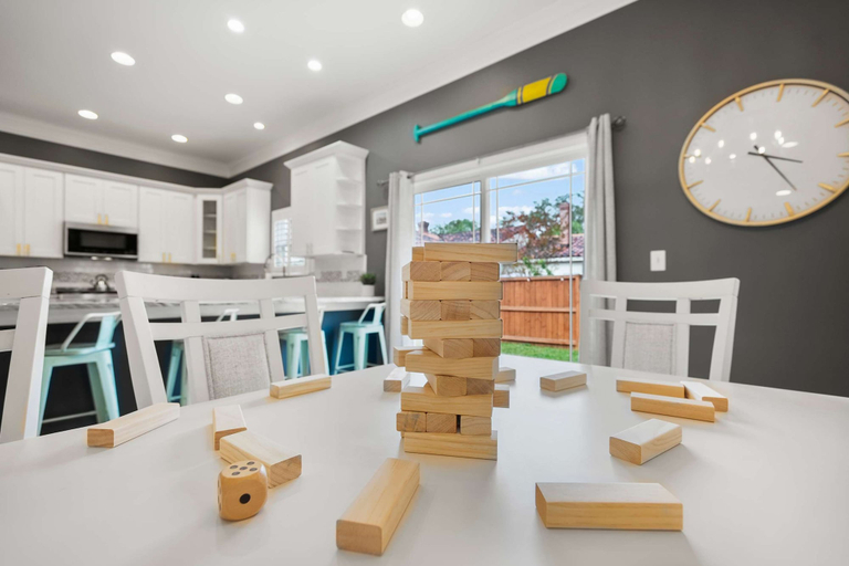 Room 3, Magnolia Ave Downtown By Beach Kids Playset, Saint Johns