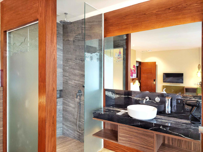 Bathroom 4