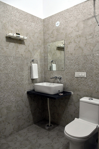 Bathroom, Ranthambhore Tiger Territory, Sawai Madhopur