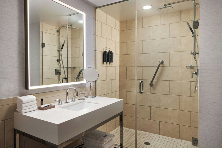 Bathroom 5, The Westin Richmond, Henrico