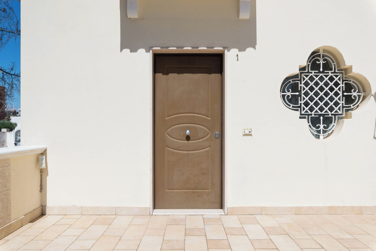 Exterior & Views 2, Casa Torre Specchio, Bari