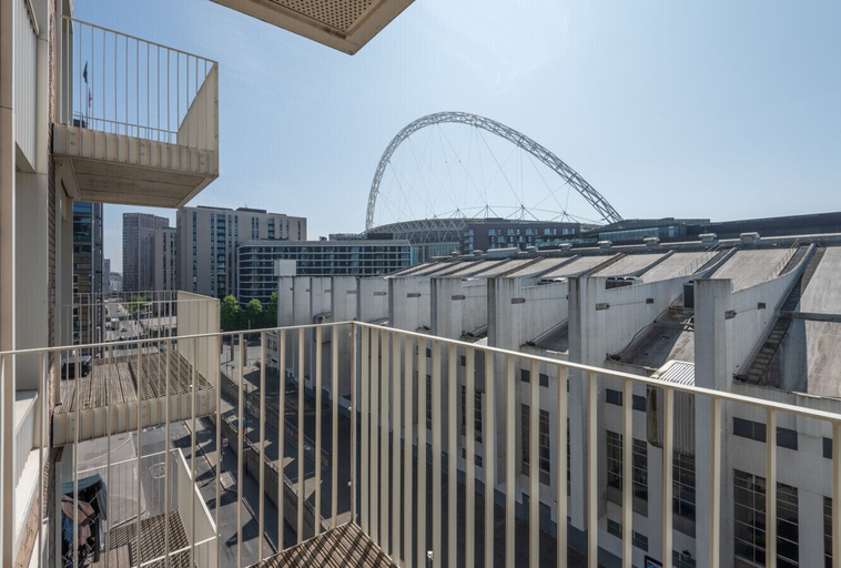 Room 5, Dakota Apartment Wembley Stadium, London