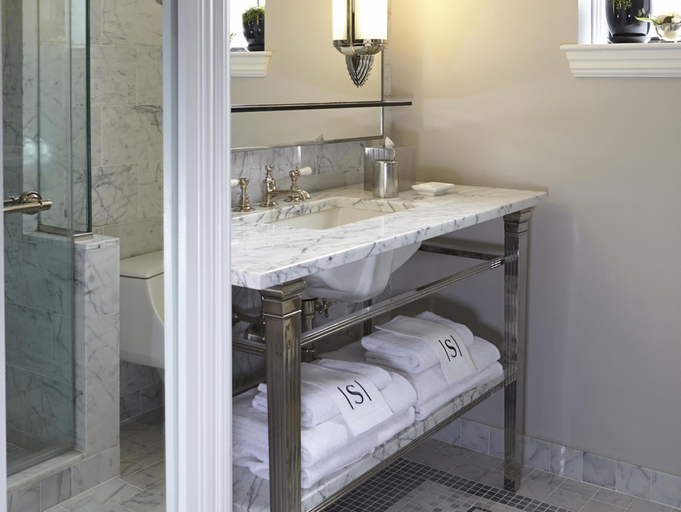 Bathroom 4, The Surrey A Corinthia Hotel, New York
