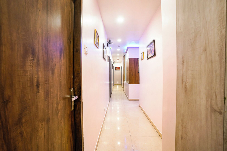 Others 5, Fabhotel Tawakkal, Mumbai Suburban
