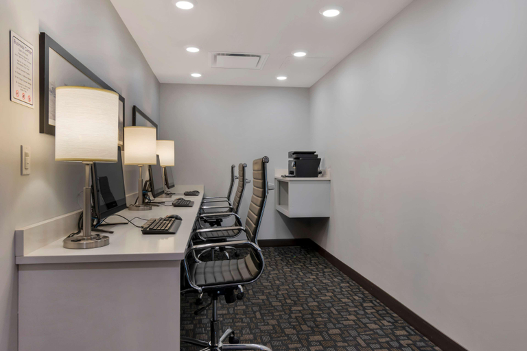 Others 5, Best Western Plus East Side, Division No. 11