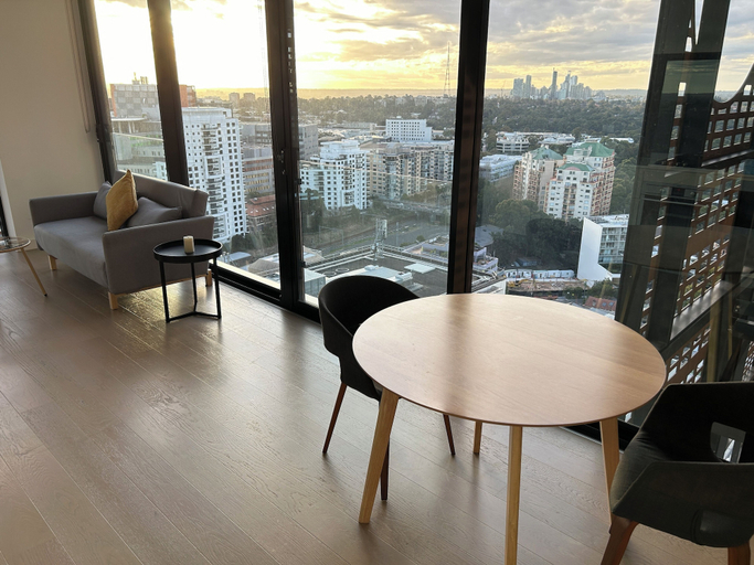 Others 4, Kozyguru |St Leonards | 1 Bed Best Location & View, Sydney