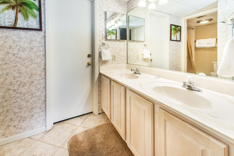 Bathroom 5, Windward 106 at Edgewater, Bay