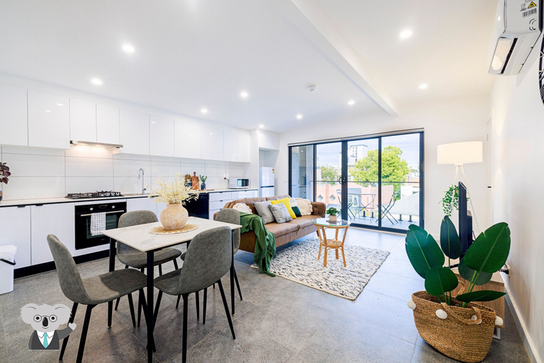 Others 5, Kozyguru | Cremorne | 2B Unit, Melbourne
