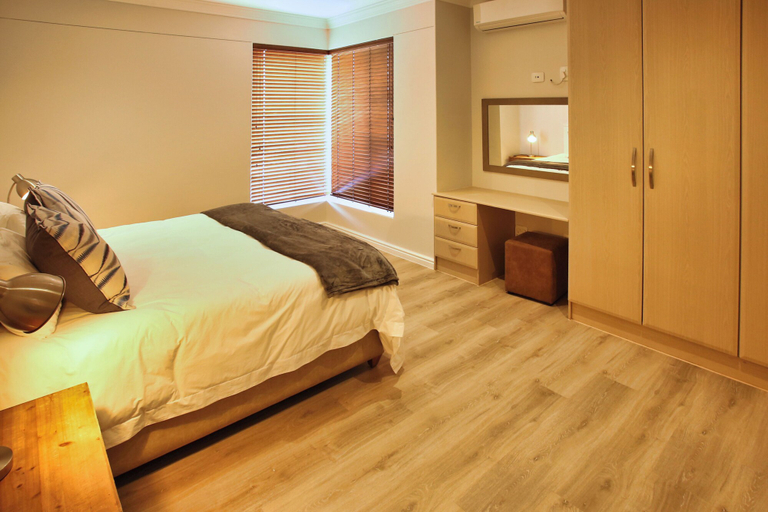 Bedroom 3, Bella Calypso, Langebaan, 8-sleeper, West Coast