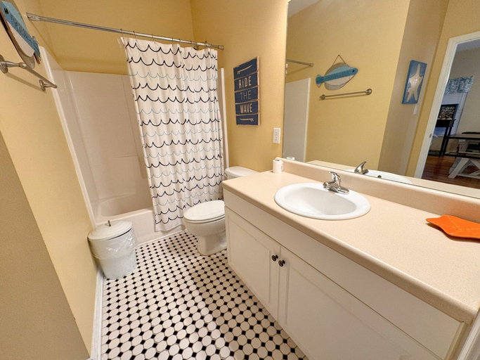 Bathroom 4, The Rookery 202, Baldwin