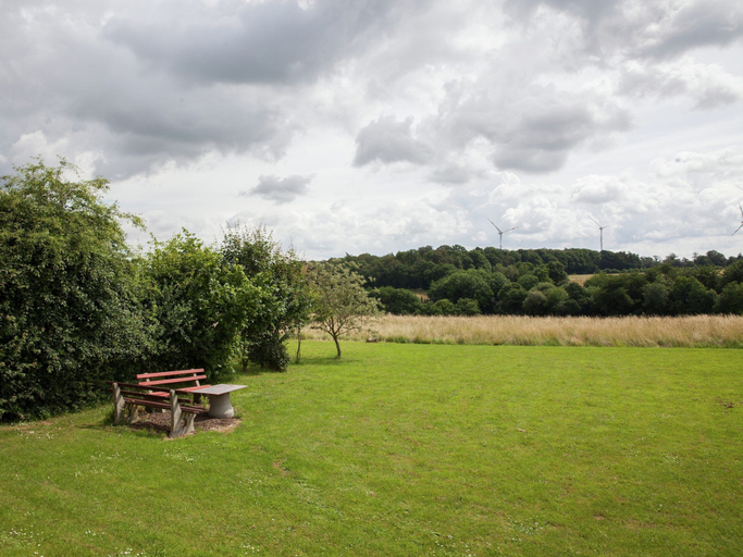 Garden 4, Lovely Apartment in Morz With Garden & Balcony, Rhein-Hunsrück-Kreis