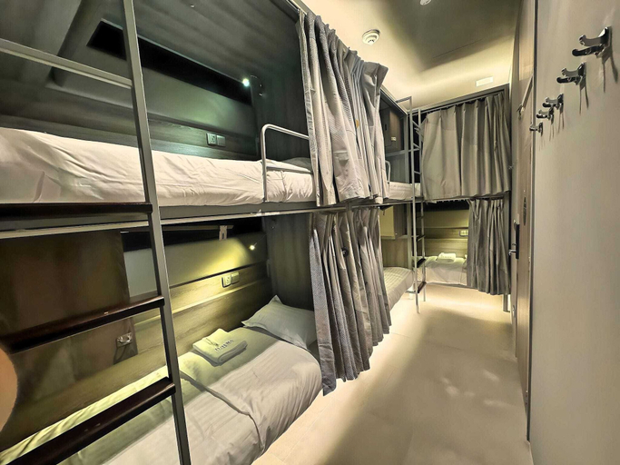 Bedroom 21