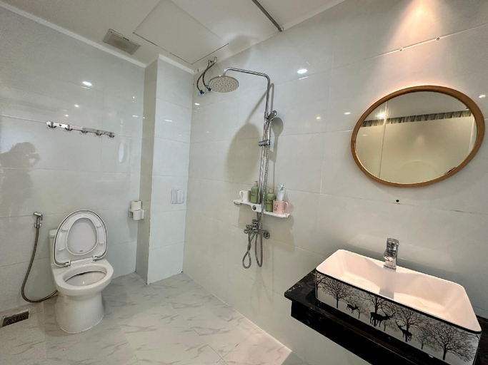 Bathroom, Sea view Villa 5 Bedrooms near neach , Da Nang