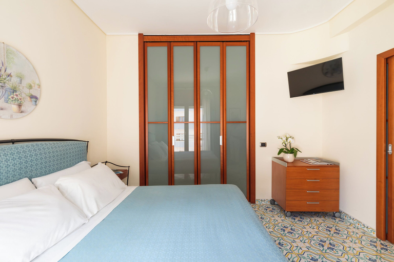 Bedroom 4, YourHome - Domus Apartment, Napoli