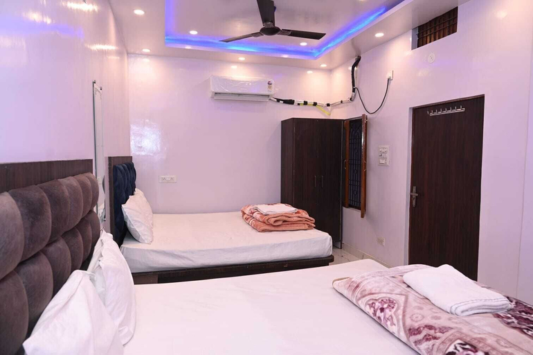 Bedroom 4, Ganpati Shri P. Guest House, Varanasi