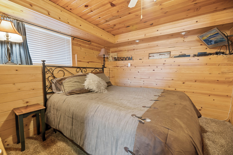 Bedroom 2, Buffalo Crossing, San Bernardino