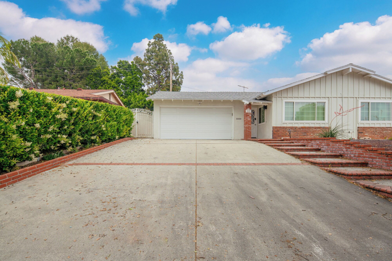 Exterior & Views 2, @ Marbella Lane - Serene and Pristine Home, Los Angeles