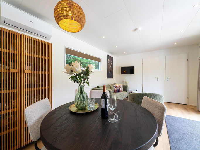 Dining 3, Lodge in Hattemerbroek Near Veluwe Forest, Oldebroek