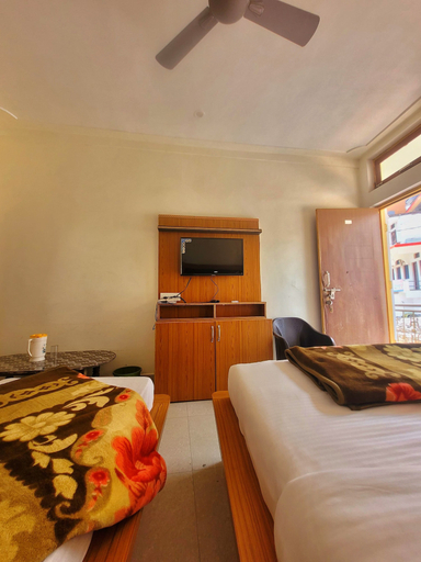 Bedroom 2, Shivlok Hotel, Rudraprayag