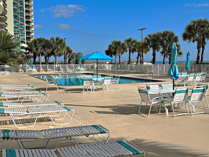 Sport & Beauty 3, Regency Isle 703, Escambia