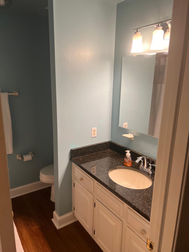 Bathroom 5, Inn The Edge, Currituck