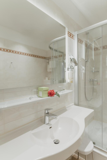 Bathroom 2, Romantik Hotel Zur Post, Fürstenfeldbruck