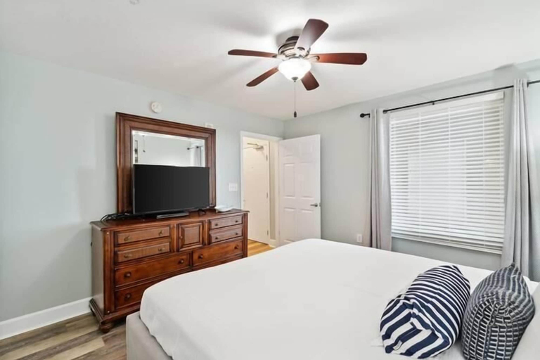 Others 1, Tidewater 1406, Bay