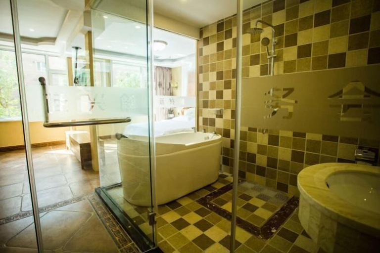 Bathroom 4, Yingkou Hanxing Business Hotel, Tieling