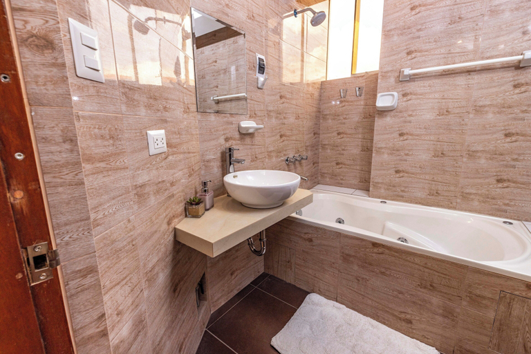 Bathroom 3, Hotel Sky Mirador, Cusco