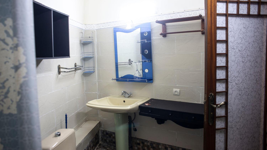 Bathroom 3, Extrait d'atlas, Al Haouz
