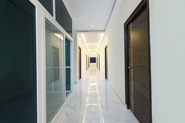 Others 5, Fabhotel Rr Living Grand, Hyderabad