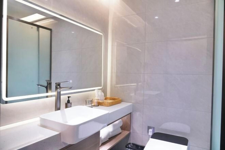 Bathroom 4, Celebrity Youngsun Xinhua Hotel, Mianyang