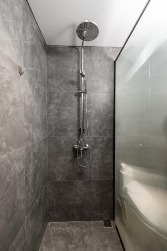 Bathroom 4, Taiyo Hotel & Apartment, Da Nang