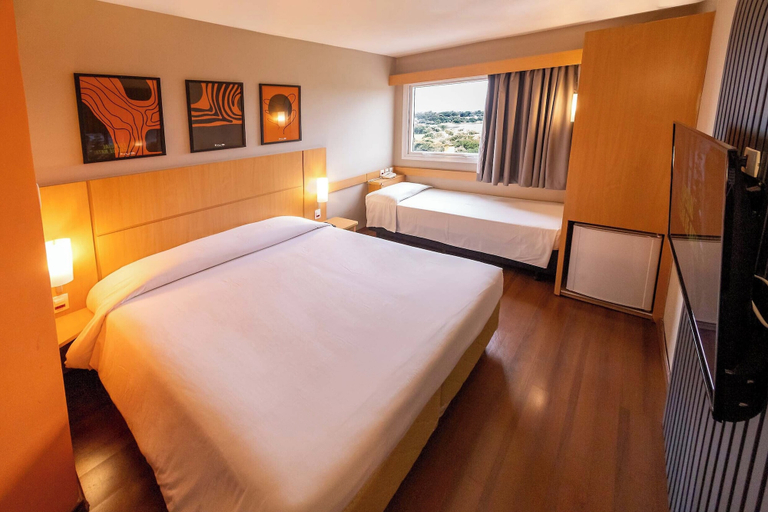 Bedroom 2, Hus Hotel Dourados, Dourados