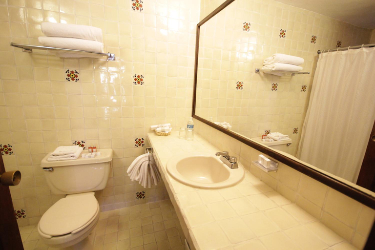 Bathroom 4, Casa Mexicana Hotel, San Cristóbal de las Casas