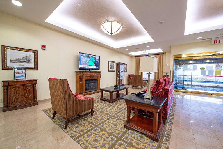 Public Area 2, Hampton Inn & Suites Rockville Centre, Nassau