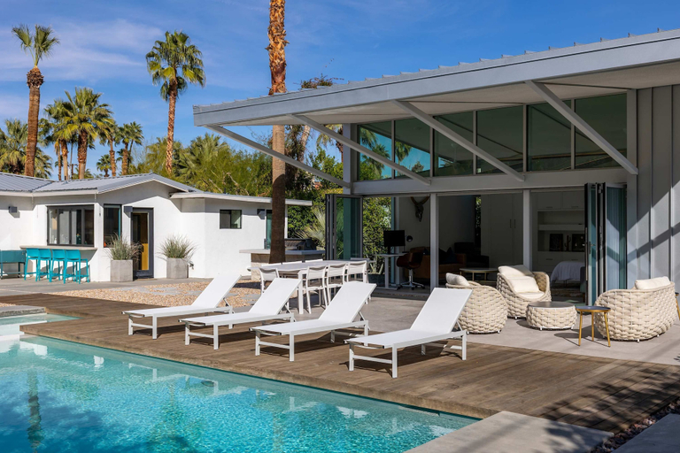 Room 4, Luxury 4-bedroom Home With Pool Spa Stunning Mountain Views, Riverside