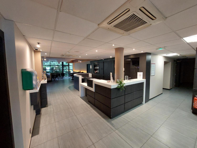 Public Area 3, Brit Hotel Confort Rouen Centre, Seine-Maritime