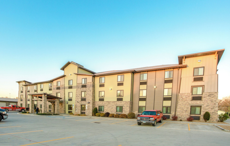 Exterior & Views 2, My Place Hotel - Bismarck, ND, Burleigh