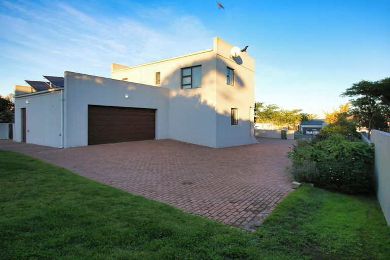 Exterior & Views 2, Kian's Place, Langebaan 8-sleeper, West Coast