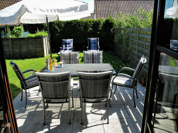 Outdoor dining 3, Seagull's Nest Modern Retreat, West-Vlaanderen