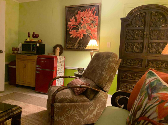 Others 5, 2521 ALOHA King Bed with Sleeper Sofa, Galveston
