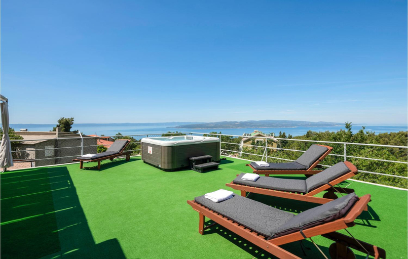Others 4, Four-Bedroom Holiday Home In Bast, Baška Voda
