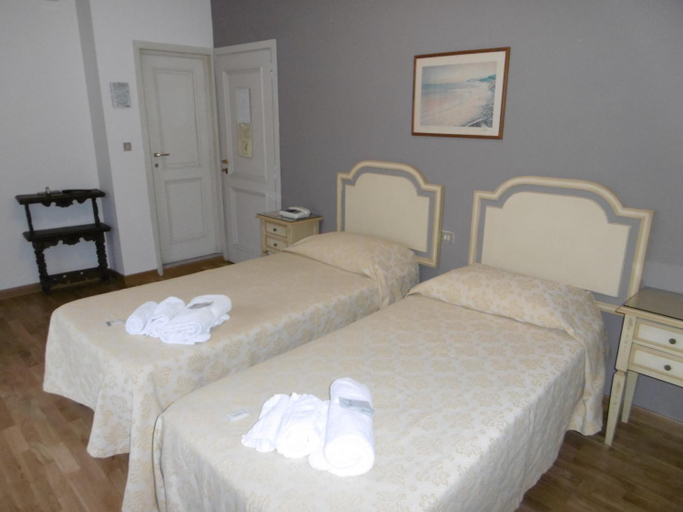 Bedroom 15