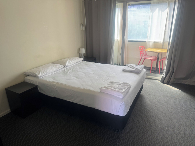 Bedroom 3, Mountway Holiday Apartments, Perth