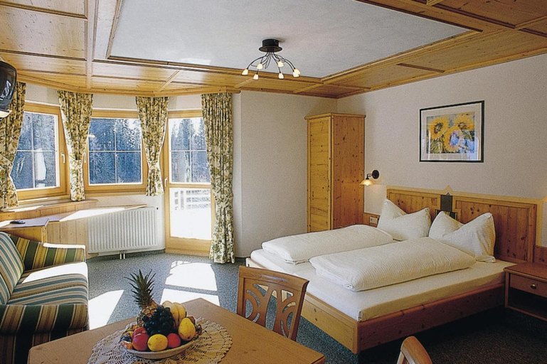 Living room, Apartment in St. Anton am Arlberg With Balcony, Landeck