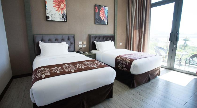 Bedroom 18